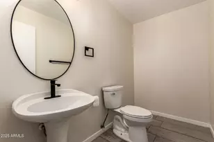 21078 N 74th Ln, Glendale, AZ 85308 - Photo 8