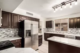 21078 N 74th Ln, Glendale, AZ 85308 - Photo 6