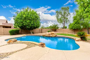 21078 N 74th Ln, Glendale, AZ 85308 - Photo 2