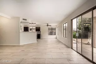 21078 N 74th Ln, Glendale, AZ 85308 - Photo 8