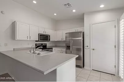 4613 E Walnut Road, Gilbert, AZ 85298 - Photo 14