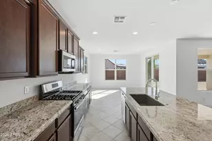 25111 N 170th Ln, Surprise, AZ 85387 - Photo 8