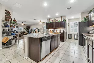 11262 E Sunflower Ct, Florence, AZ 85132 - Photo 4