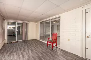 11054 N Coggins Dr, Sun City, AZ 85351 - Photo 20