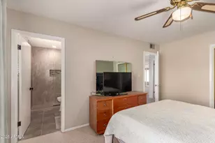 11054 N Coggins Dr, Sun City, AZ 85351 - Photo 10