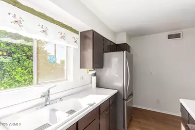 5541 W Windsor Avenue, Phoenix, AZ 85035 - Photo 8