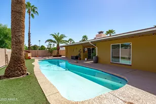 2440 E Yucca St, Phoenix, AZ 85028 - Photo 34