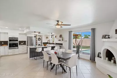 2440 E Yucca Street, Phoenix, AZ 85028 - Photo 10