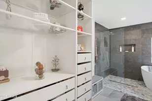 2440 E Yucca St, Phoenix, AZ 85028 - Photo 26