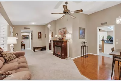 18207 N 136th Avenue, Sun City West, AZ 85375 - Photo 10