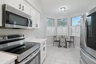 18123 W Cardinal Drive, Goodyear, AZ 85338 - Photo 10