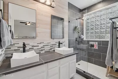 18123 W Cardinal Drive, Goodyear, AZ 85338 - Photo 14