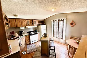 3527 Broken Arrow Rd, Overgaard, AZ 85933 - Photo 2