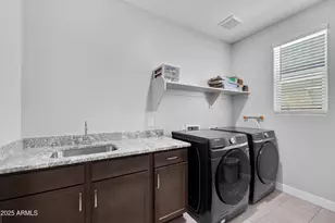 18493 W Hiddenview Dr, Goodyear, AZ 85338 - Photo 24