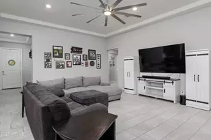 18493 W Hiddenview Dr, Goodyear, AZ 85338 - Photo 2