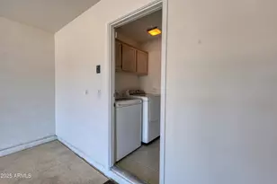 3211 E Menadota Dr, Phoenix, AZ 85050 - Photo 70