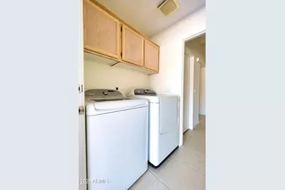 3211 E Menadota Drive, Phoenix, AZ 85050 - Photo 24