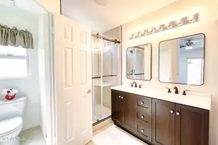 3211 E Menadota Dr, Phoenix, AZ 85050 - Photo 52