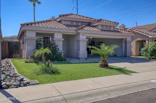 3211 E Menadota Dr, Phoenix, AZ 85050 - Photo 2