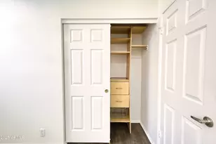 3211 E Menadota Dr, Phoenix, AZ 85050 - Photo 54