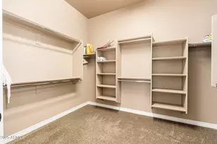 213 E Summerside Rd, Phoenix, AZ 85042 - Photo 24