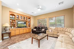 213 E Summerside Rd, Phoenix, AZ 85042 - Photo 16