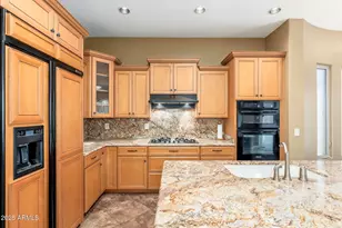 213 E Summerside Rd, Phoenix, AZ 85042 - Photo 10