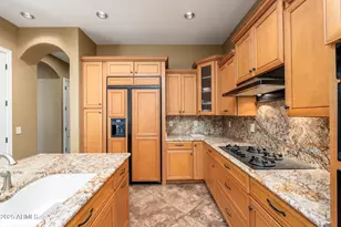 213 E Summerside Rd, Phoenix, AZ 85042 - Photo 14