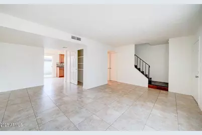 3605 W Bethany Home Road #17, Phoenix, AZ 85019 - Photo 4