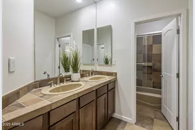 23024 N 38th Place, Phoenix, AZ 85050 - Photo 34