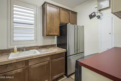 23024 N 38th Place, Phoenix, AZ 85050 - Photo 36