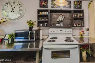 353 E Thomas Rd, Phoenix, AZ 85012 - Photo 42