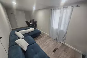 5747 W Missouri Ave, Glendale, AZ 85301 - Photo 10