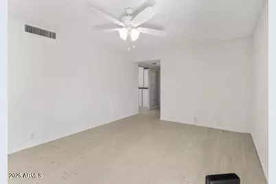 500 W Clarendon Avenue #D6, Phoenix, AZ 85013 - Photo 16