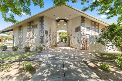 500 W Clarendon Avenue #D6, Phoenix, AZ 85013 - Photo 2