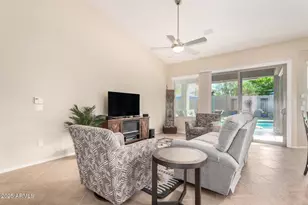 2847 N Rowen Cir, Mesa, AZ 85207 - Photo 10