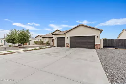 18020 E Indiana Avenue, Queen Creek, AZ 85142 - Photo 2