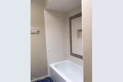 10424 N 11th Place #2, Phoenix, AZ 85020 - Photo 24