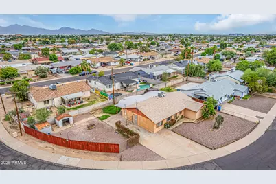 7917 W Flower Street, Phoenix, AZ 85033 - Photo 20