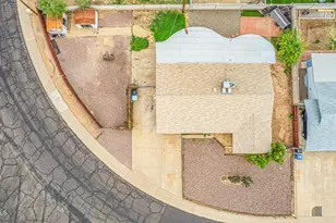 7917 W Flower St, Phoenix, AZ 85033 - Photo 40