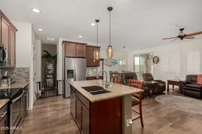 18263 W Cedarwood Lane, Goodyear, AZ 85338 - Photo 6