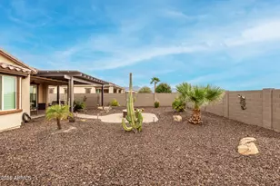 18263 W Cedarwood Ln, Goodyear, AZ 85338 - Photo 24