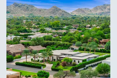 9148 N 66th Place, Paradise Valley, AZ 85253 - Photo 1