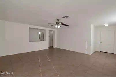 15717 W Watson Lane, Surprise, AZ 85379 - Photo 4