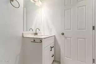 16242 W Caribbean Ln, Surprise, AZ 85379 - Photo 28