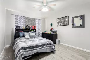 12814 N 29th Dr, Phoenix, AZ 85029 - Photo 16