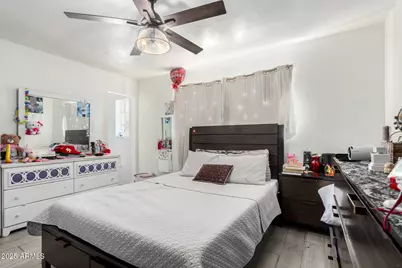 12814 N 29th Drive, Phoenix, AZ 85029 - Photo 14