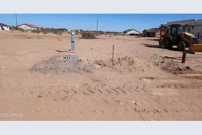 27406 N 255th Lane, Wittmann, AZ 85361 - Photo 8