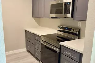 7625 E Camelback Rd, Scottsdale, AZ 85251 - Photo 14