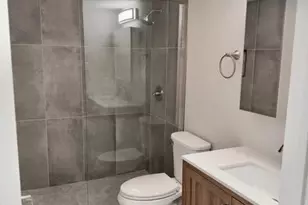 7625 E Camelback Rd, Scottsdale, AZ 85251 - Photo 10